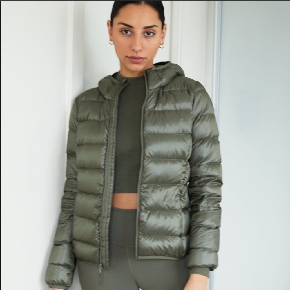 NEW aritzia jacket - Picture 2 of 5
